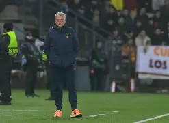 尤文图斯客场-胜罗马，积分榜领跑 