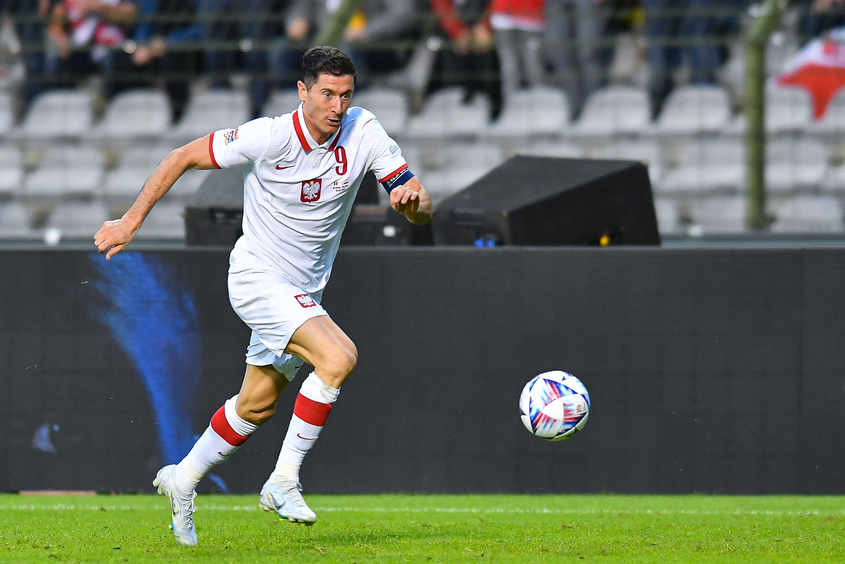 必威体育登录-包含波兰客场大胜保加利亚，欧国联资格赛前景一片光明的词条